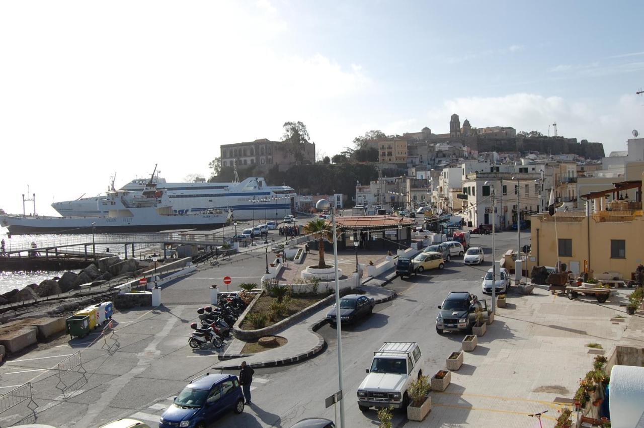 Luxury Apartments Caucich Città di Lipari Esterno foto